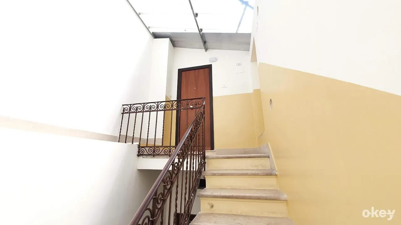 Apartament La Terrazza Tra I Tetti Studio - Bari Centro